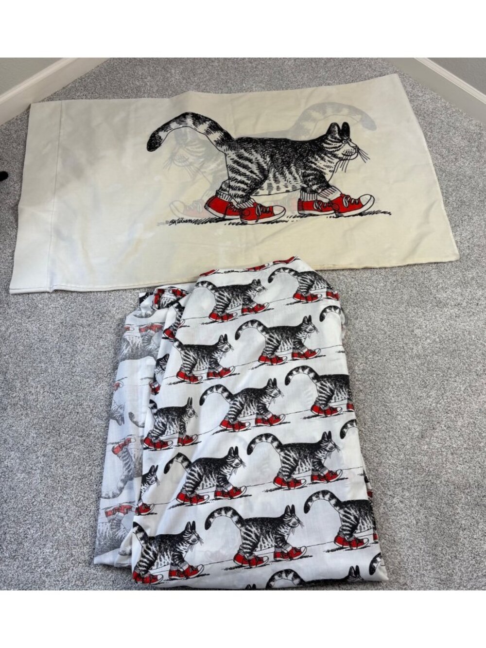 Vintage B. Kliban Burlington Twin Flat Sheet XL Pillowcase Cat Red Sneakers Flaw